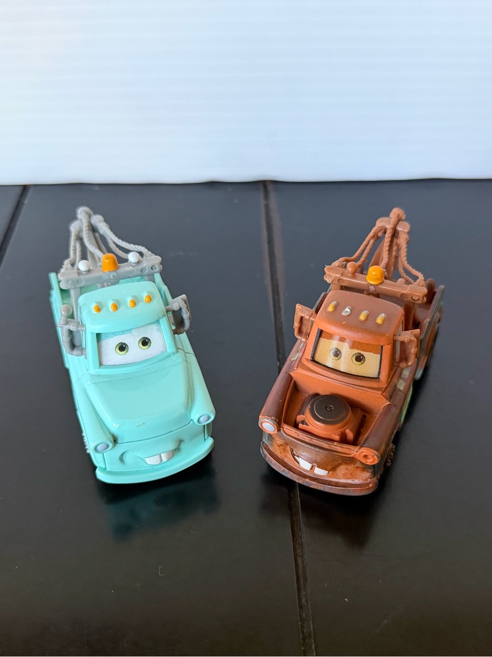 Disney Pixar Cars Brand New Mater & Standard Mater 1:55 scale (lenticular)